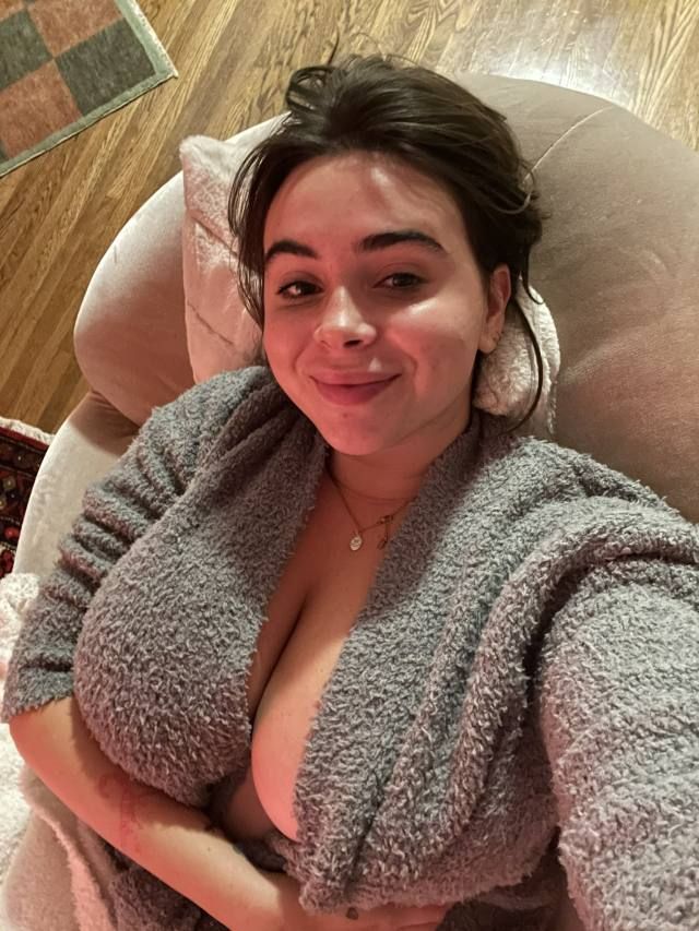 🔥🔥🔥💦 I ACCEPT PAYMENT IN PERSON ❤️❤️ no Bullshit AM NEW IN TOWN  WE CAN WORK FOR REGULAR  ❤️❤️Text me +1 (423) 404-3571 - Image 2